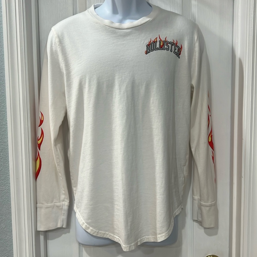 Men’s long sleeve Hollister Tee Size Small